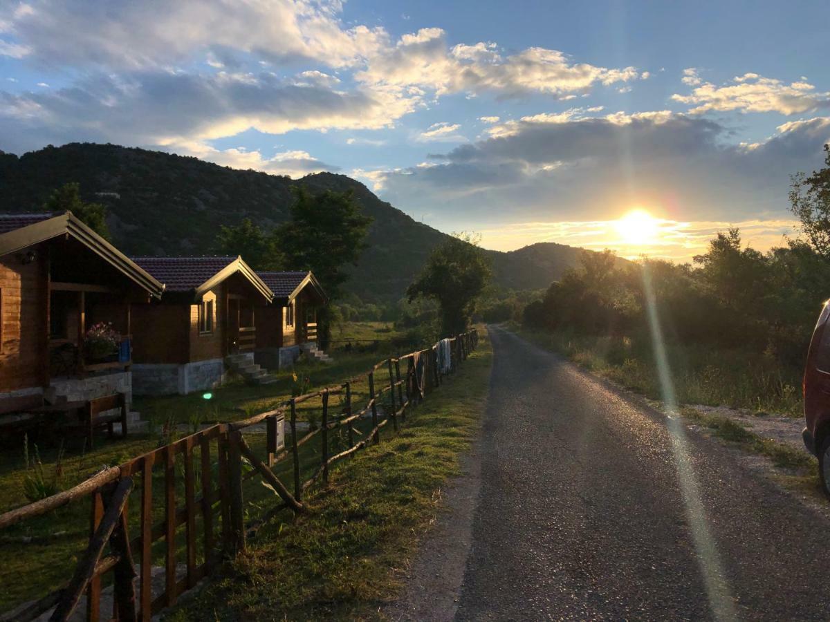 Orahovo Cottages Virpazar Exterior foto